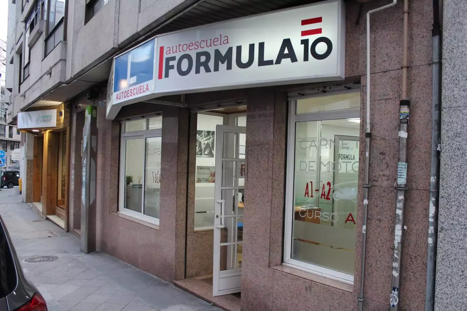 5. Autoescuela Formula 10