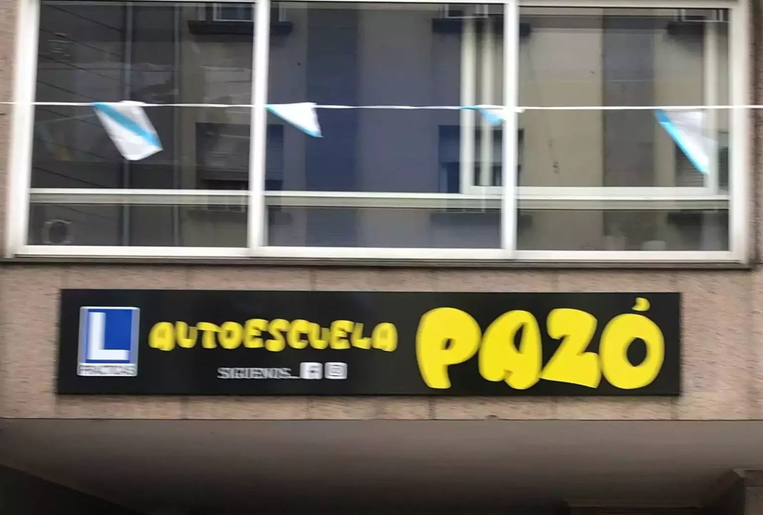 6. Autoescuela Pazó