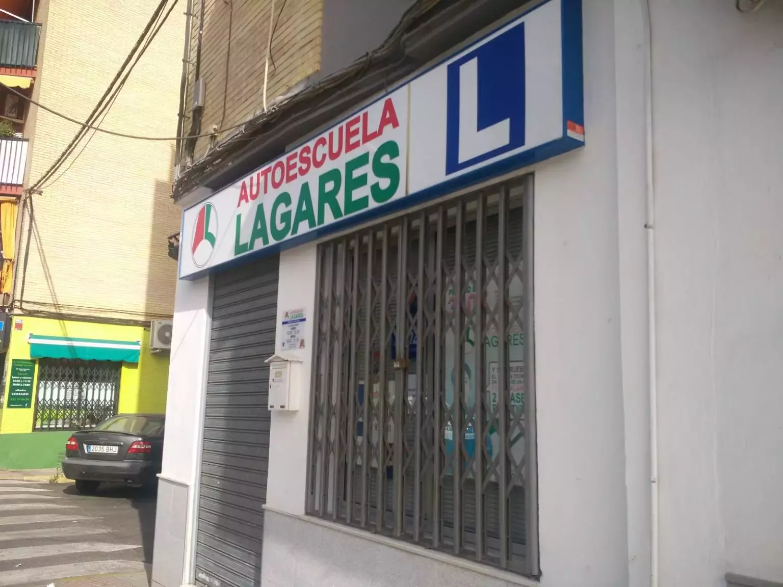 3. Autoescuela Lagares