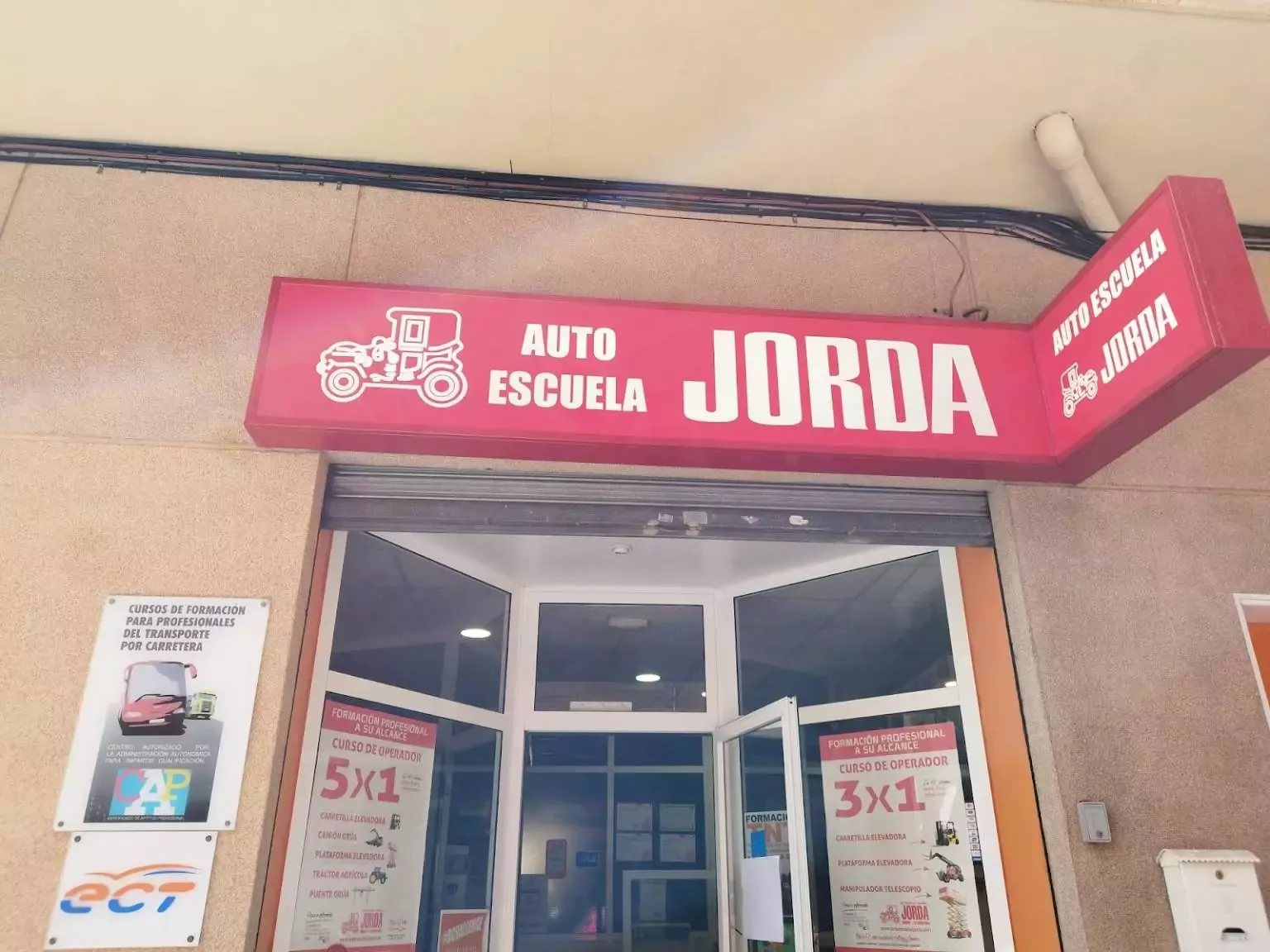 1. Autoescuela Jordà Ibi