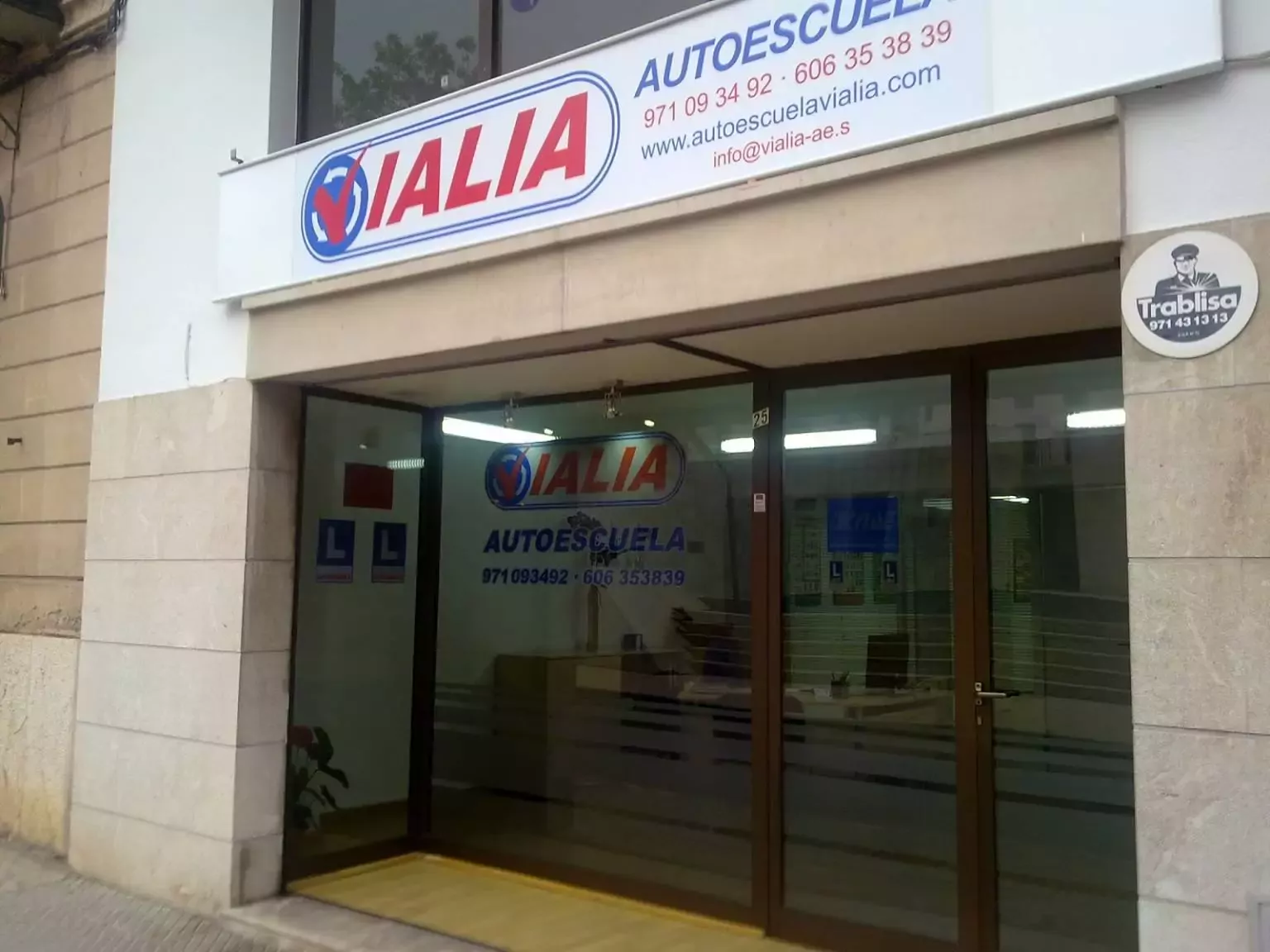 2. Autoescuela Vialia