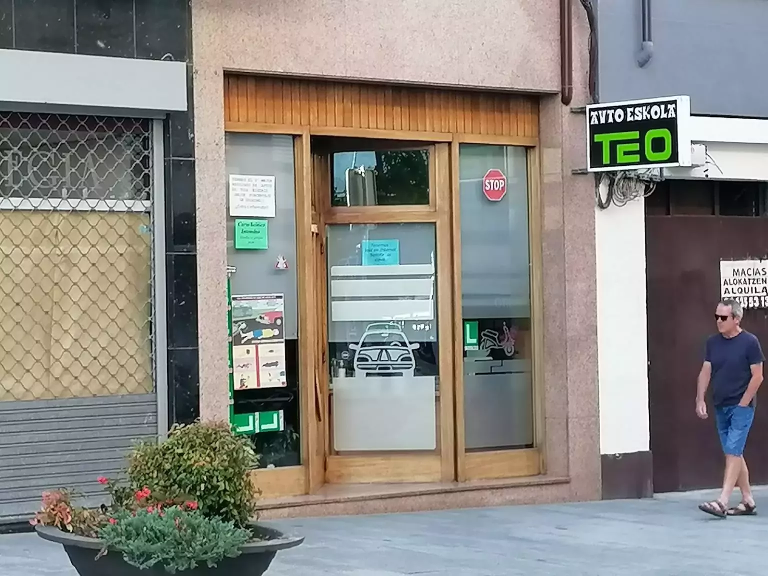 3. AUTO ESCUELA TEOSL