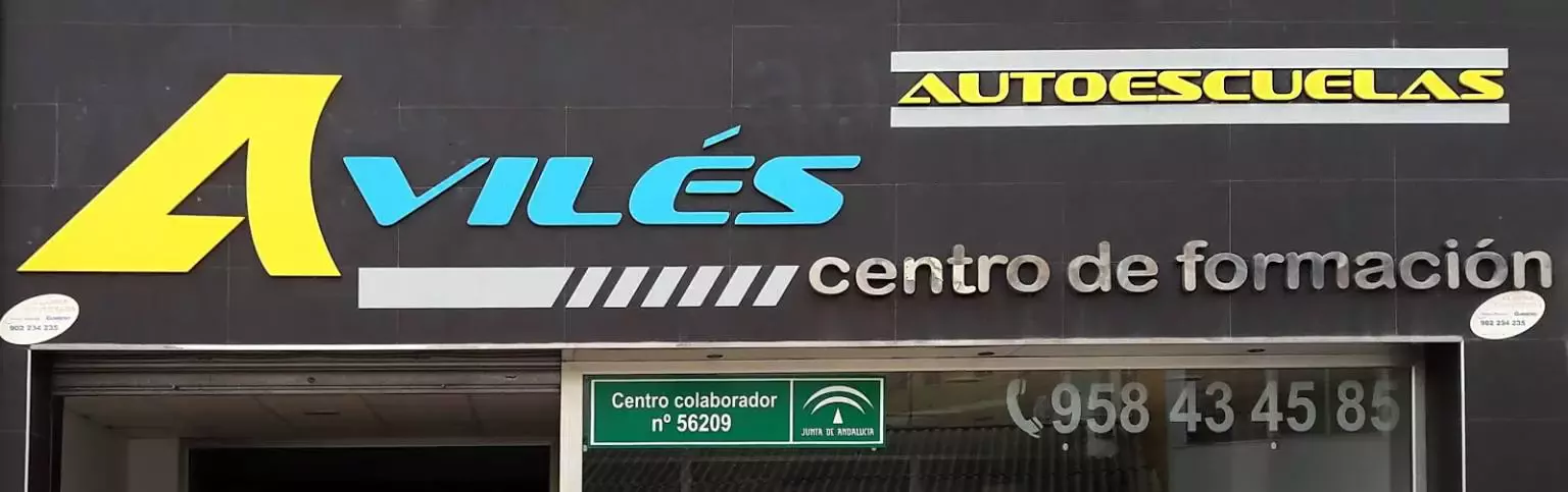 1. Autoescuela Avilés Atarfe