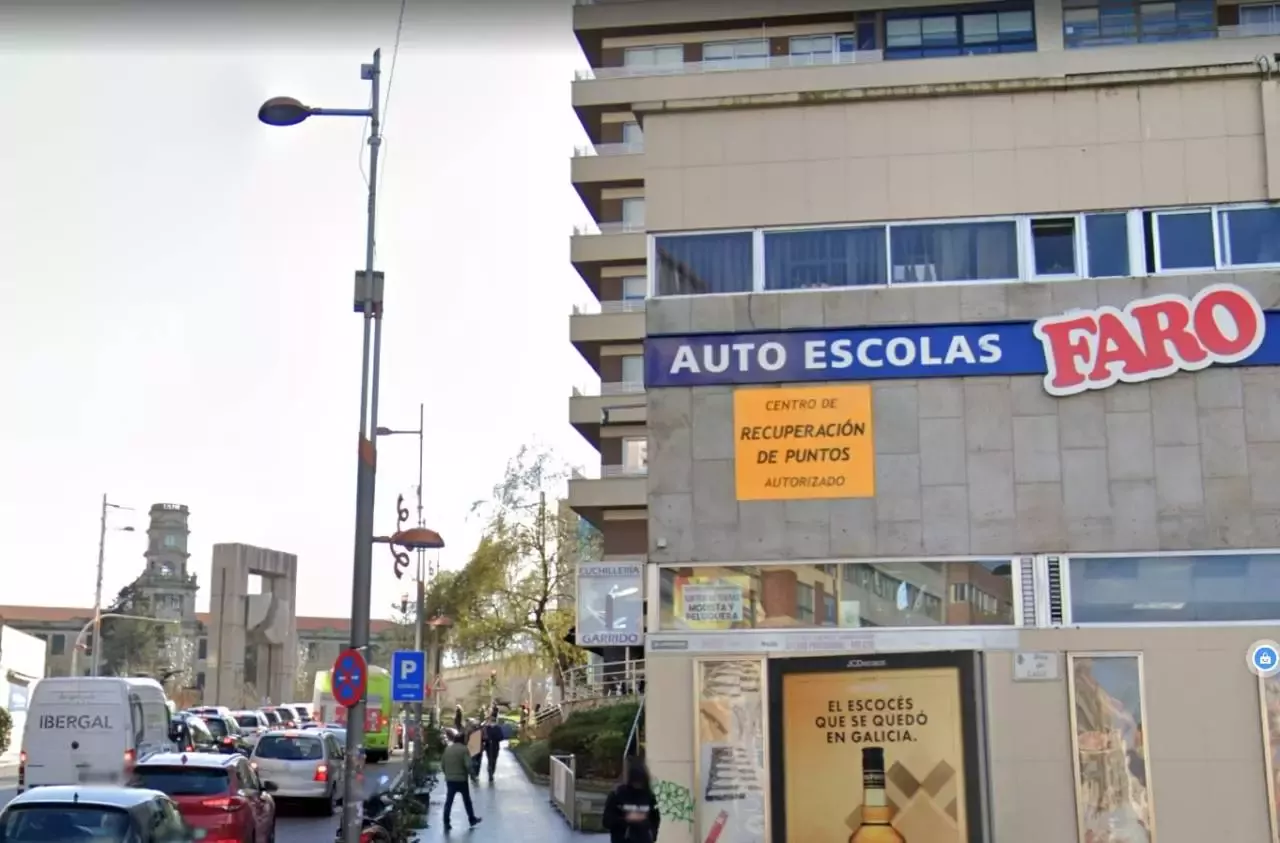 7. Autoescuelas Faro