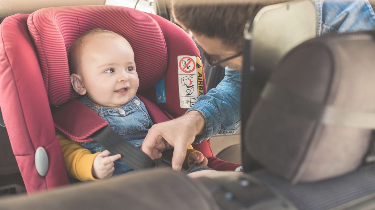 Como Poner La Silla Del Bebe En El Coche