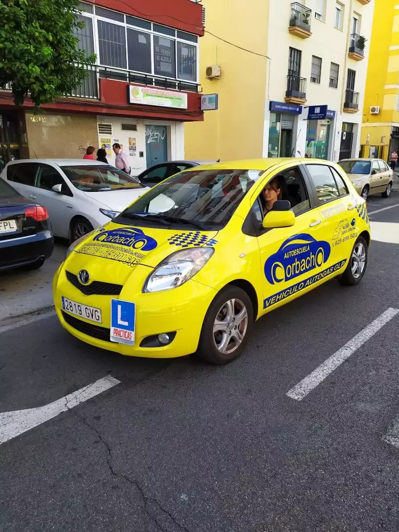 AUTOESCUELA CORBACHO