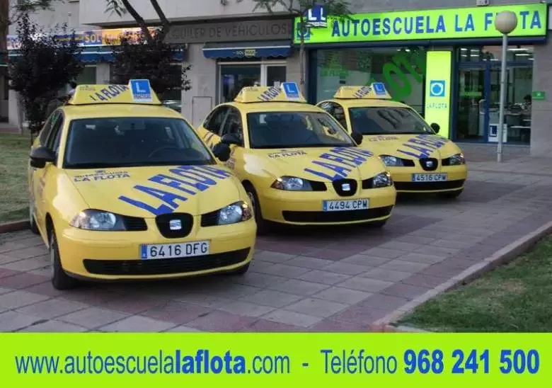 Autoescuela La Flota