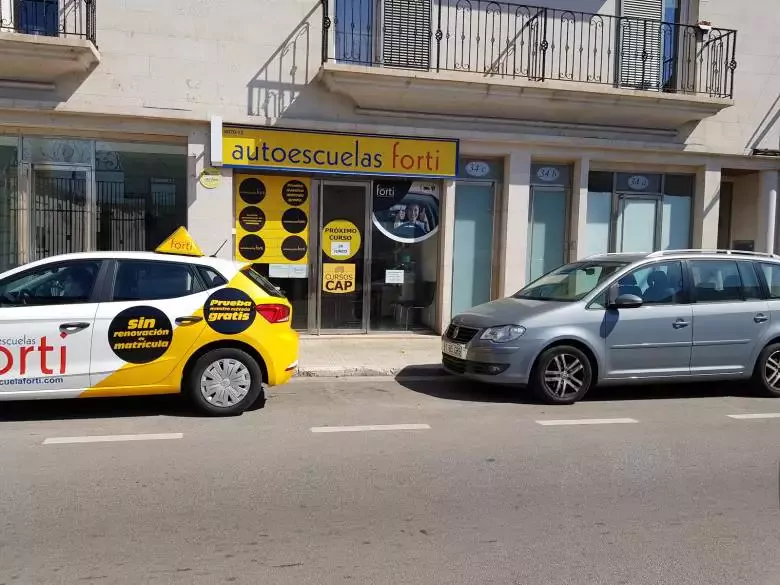 Autoescuela Forti de Avda Argentina