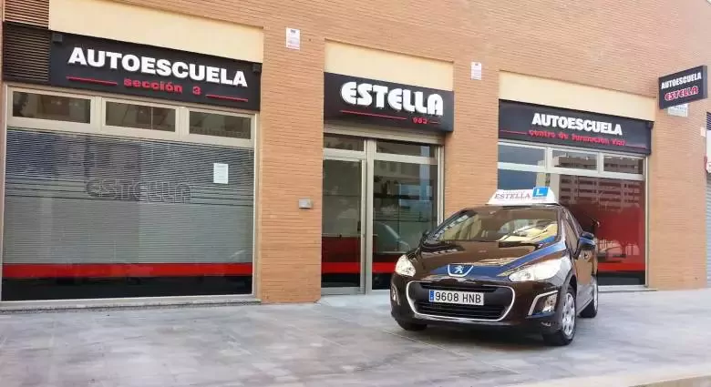 AUTOESCUELA ESTELLA