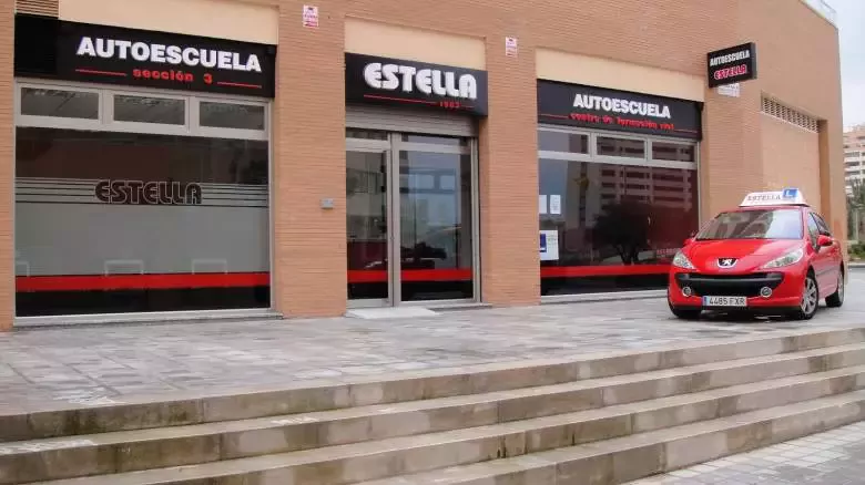 AUTOESCUELA ESTELLA