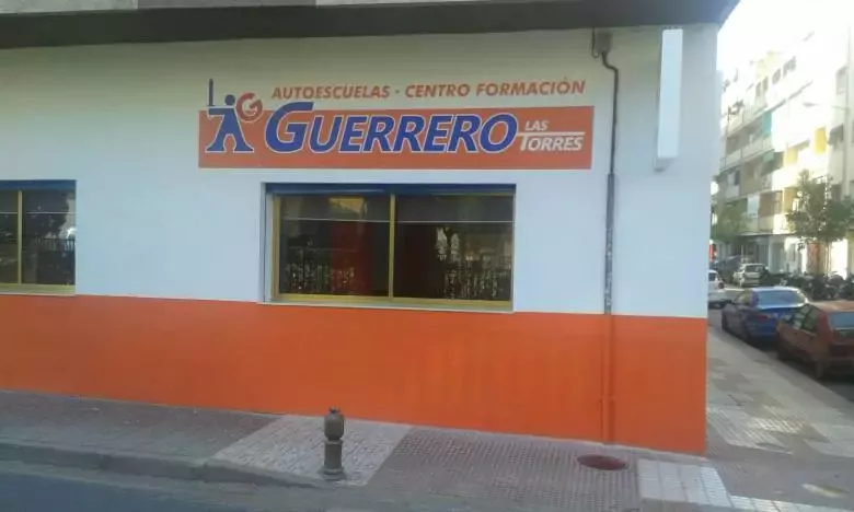 AUTOESCUELA GUERRERO LAS TORRES