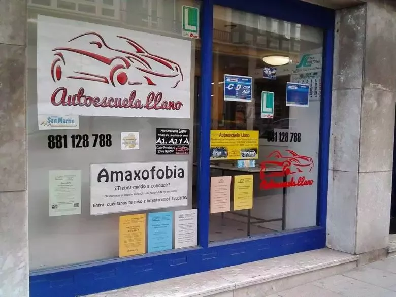 AUTOESCUELA LLANO