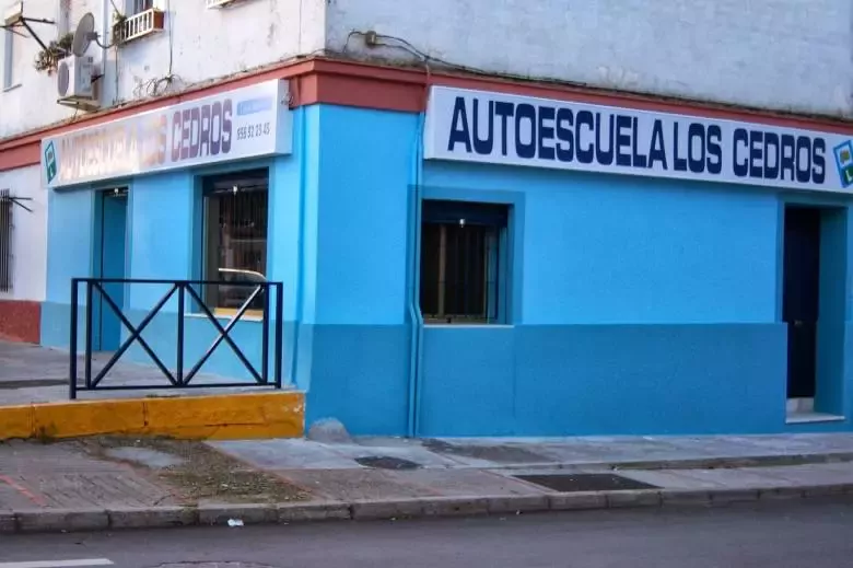 AUTOESCUELA LOS CEDROS