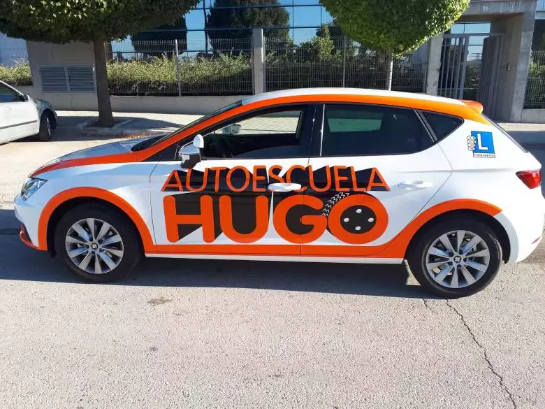 AUTOESCUELA HUGO FUENLABRADA