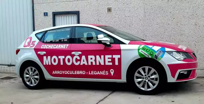 Autoescuela Q5 MotoCarnet CocheCarnet