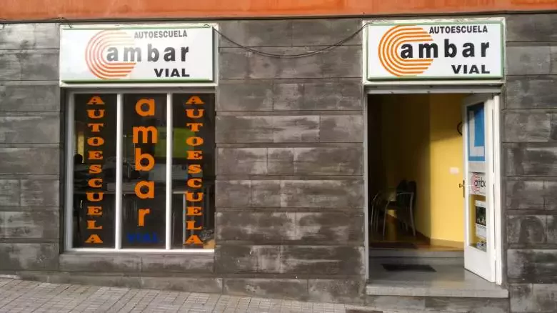 Ambar Vial