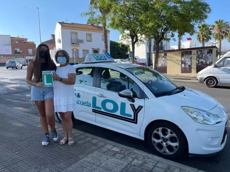 2. Autoescuela loly