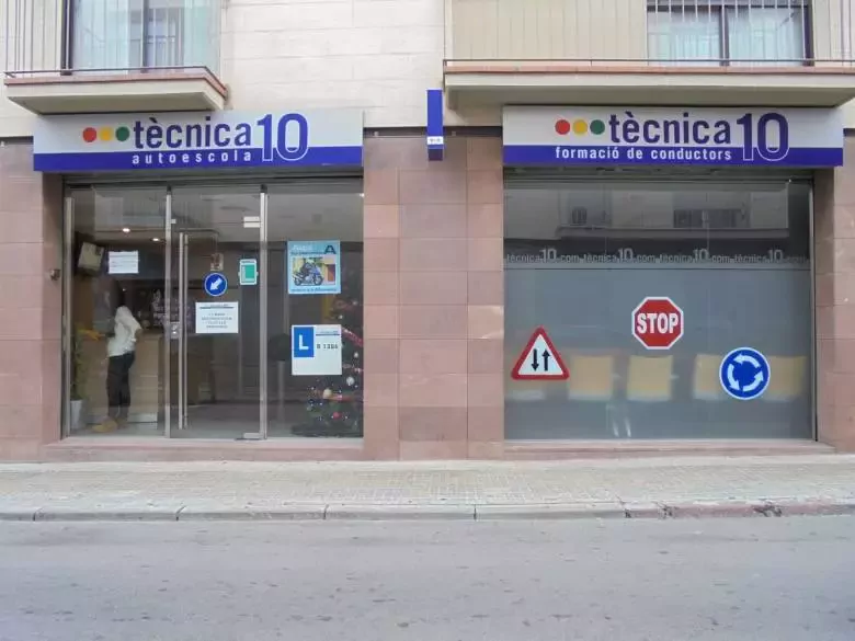 Autoescola tècnica 10