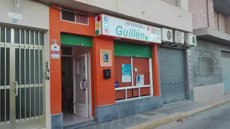 Autoescuela Guillén