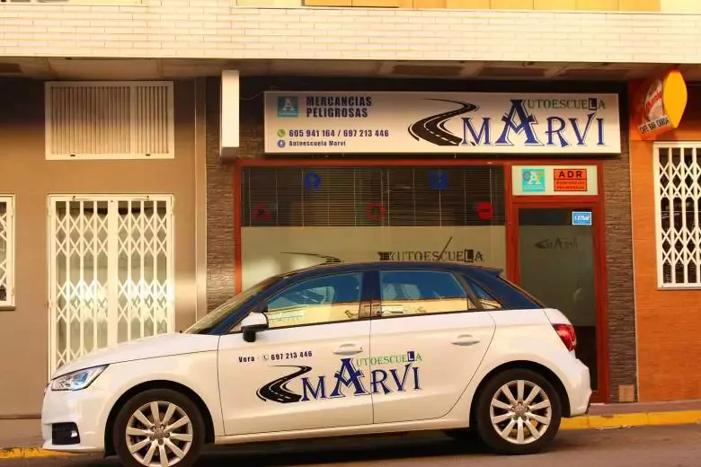 AUTOESCUELA MARVI