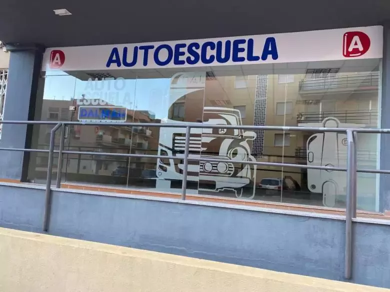 AUTOESCUELA DALMAU PEÑISCOLA