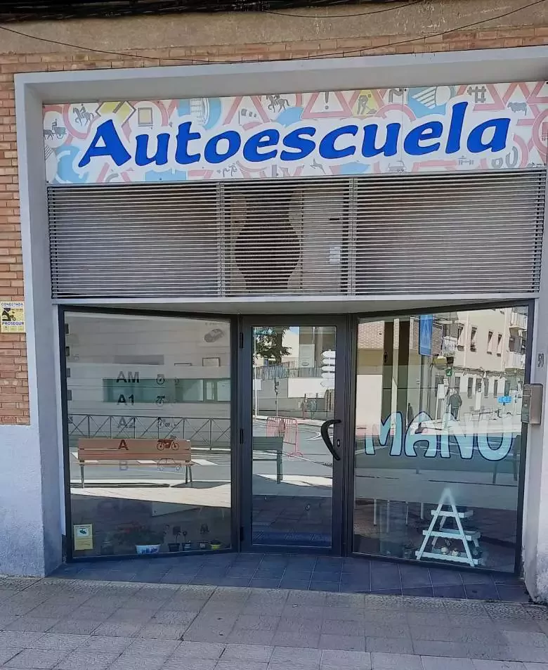 Autoescuela Manu