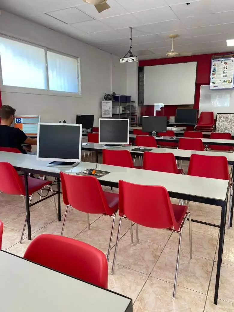 Autoescuela Tramuntana