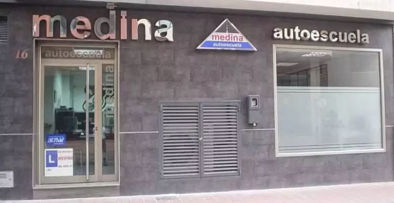 2. Autoescuela Medina