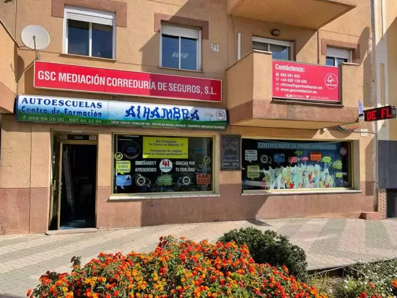 1. Autoescuelas Alhambra Centros de Formación en Granada