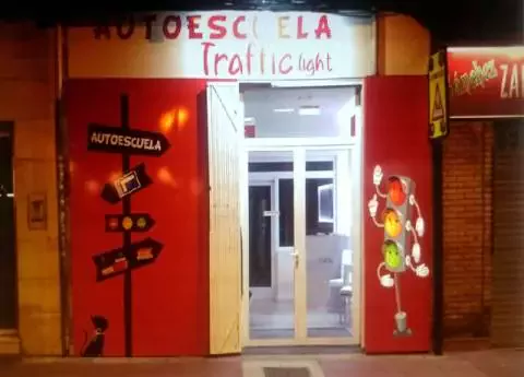 Autoescuela Traffic light - C. Juan Antonio Hernández del Águila