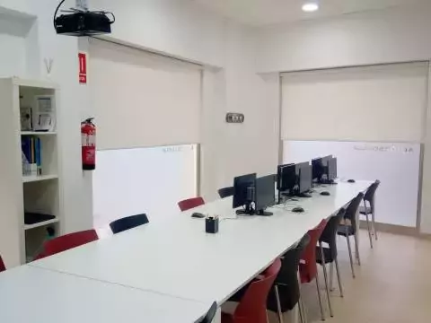 Formación Vial 360 Autoescuela - Carrer del Filet de Fora