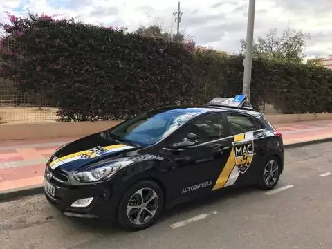 MAC Escuela de Conducción Autoescuela - Alameda de San Antón