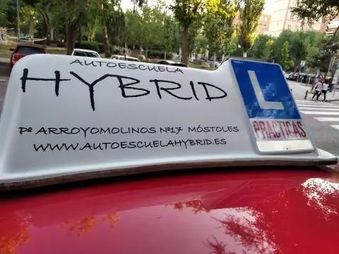 AUTOESCUELA HYBRID - Paseo de Arroyomolinos