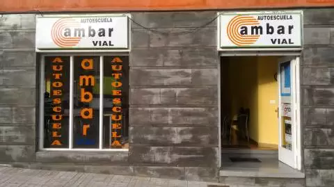 Ambar Vial - C. Pablo Iglesias