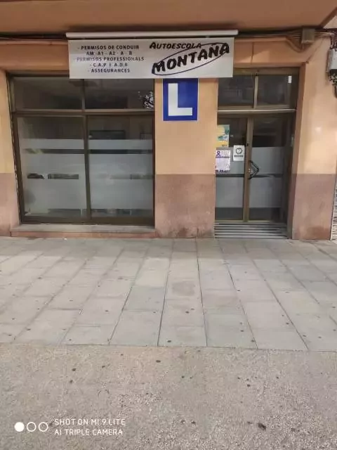 AUTOESCOLA MONTAÑA VILA-SECA - Av. de Ramon d'Olzina