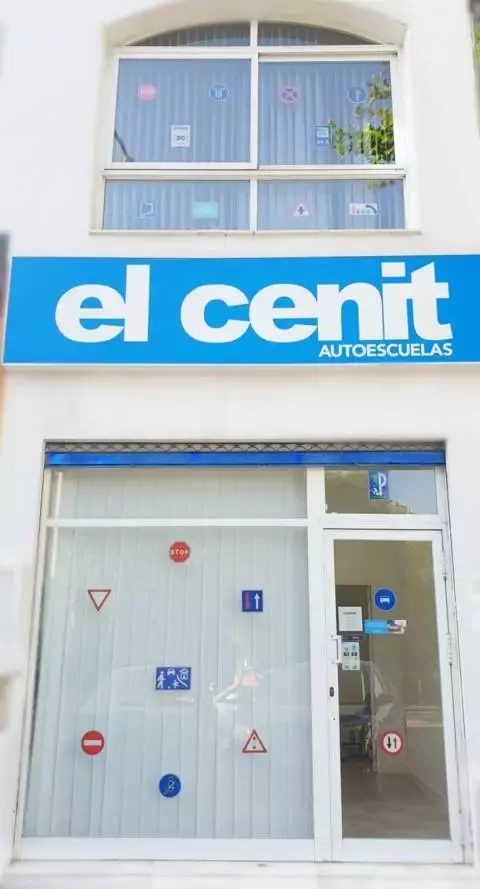 Autoescuela El Cenit Online y presencial - Av. Cánovas del Castillo