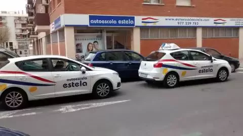 AUTOESCUELA ESTELA - Passatge de Ferrer i Duràn