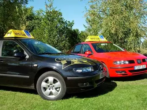 Autoescuela AutoClub - Av. del Párroco Pablo Díez