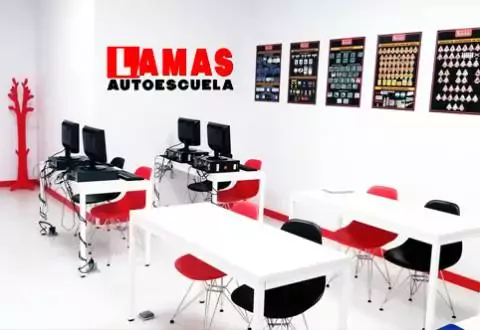 5. Autoescuela Lamas