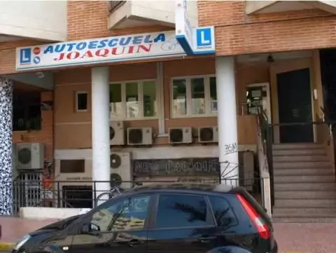 1. AUTOESCUELA JOAQUIN