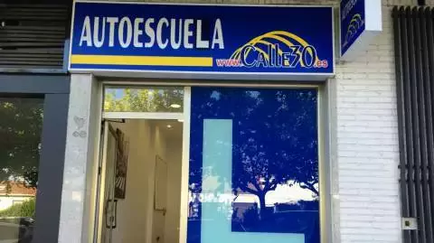 Autoescuela CALLE 30 S.L - Av. España