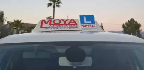 Autoescuelas Moya en Lorca y Purias