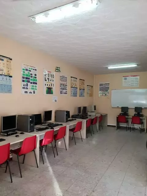 Autoescuela Alba 2000 Santa Bárbara - Av. de Santa Bárbara