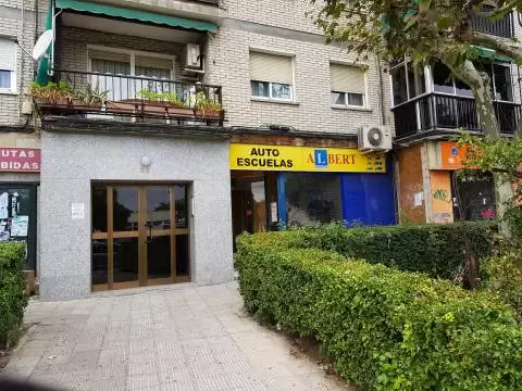 Autoescuela Albert - Av. de Madrid