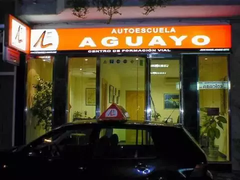 AUTOESCUELA AGUAYO