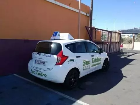 Autoescuela San Isidro - Av. Santa Cruz