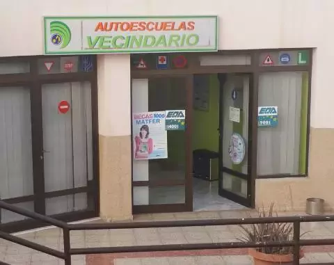 Autoescuela Tamaran S.L - Av. Polizón