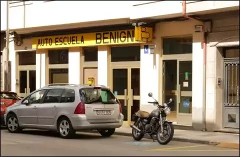 Autoescuela Benigno - Rúa Sol