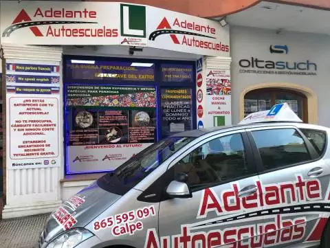 Adelante Autoescuelas - Carrer Málaga