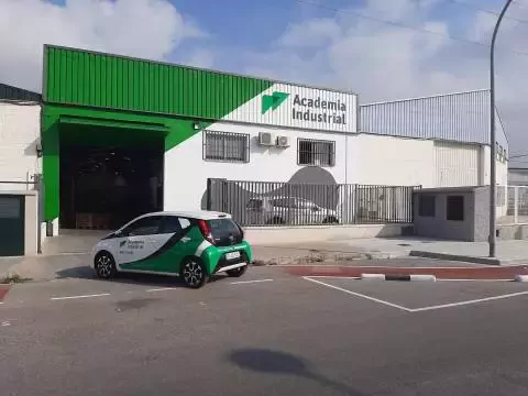 Academia Industrial - Carrer de la Indústria